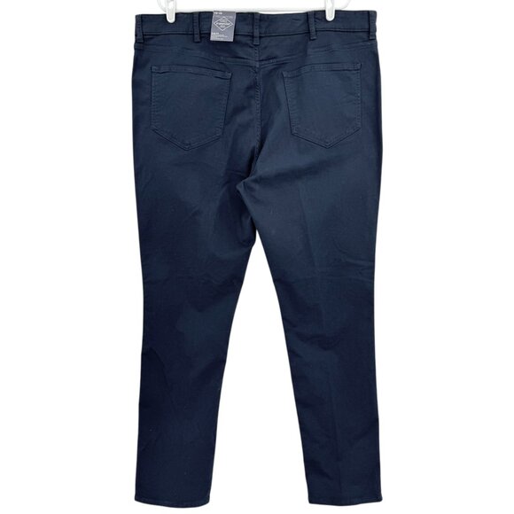 St. John's Bay Men's Slim Fit Tapered Stretch Navy Chino Pants Size 42x32 NWT - Picture 2 of 11